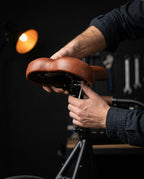Velosattel breit und ergonomisch – gepolsterter Komfort für lange Fahrten und Pendeln – Produktbild 10