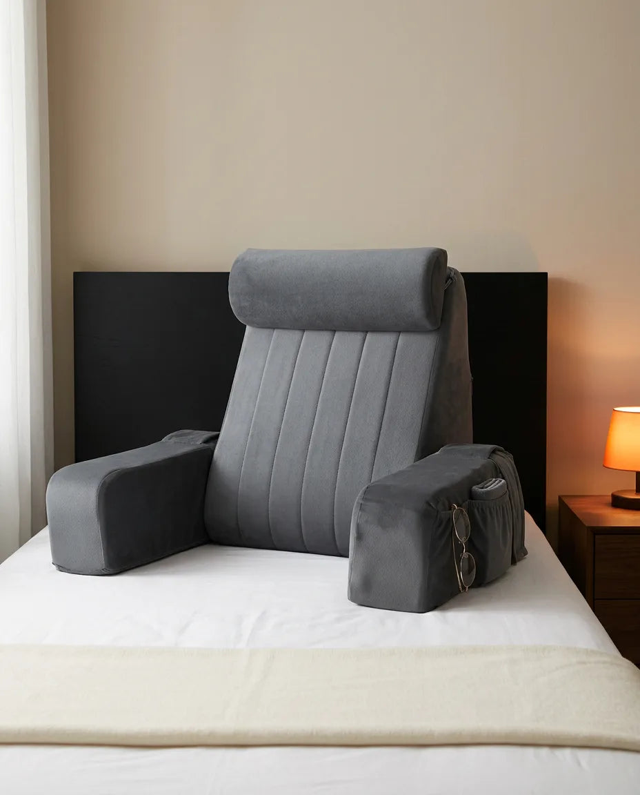 Lesekissen fürs Bett mit Memory-Schaum – aufrechte Stütze mit Armlehnen und Seitentaschen – Produktbild 8