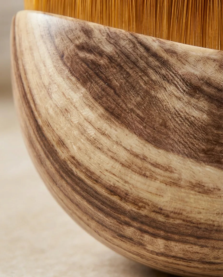 Gesichtsbürste aus Holz mit weichen Borsten – sanftes Ritual für die Hautpflege – Produktbild 4