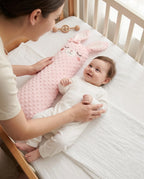 Babykissen in Handform mit sanfter Vibration – beruhigt Babys bei Nickerchen und im Auto – Produktbild 3